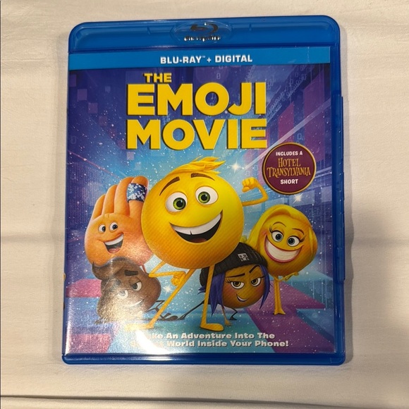 7 MOVIES/50$ The Emoji Movie Blu-ray - Blue Case - Picture 1 of 4